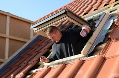 Pose de fenêtres de toit Velux à Montgibaud